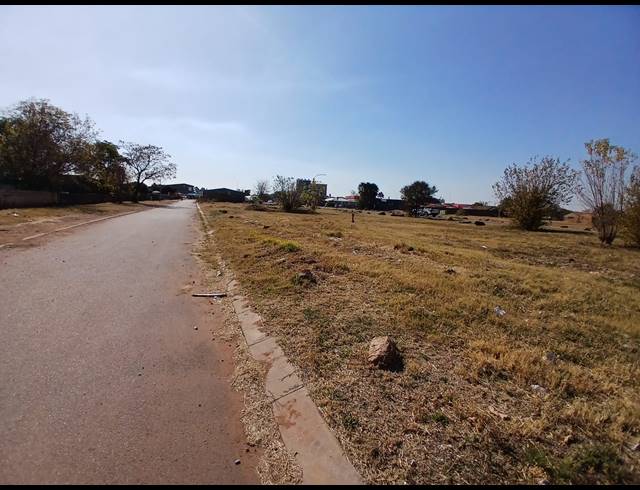1,818M² VACANT LAND FOR SALE IN NOLDICK
